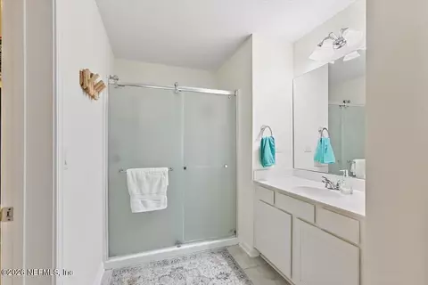 Bath - 408 Sawmill Landing Dr, Saint Augustine, FL 32086 photo 1 of 3