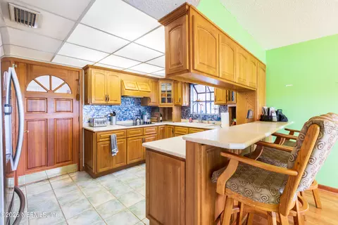 Kitchen - 157 Ida Blvd, Interlachen, FL 32148 photo 3 of 5