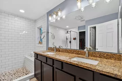 Bath - 356 Sunshine Dr, Saint Augustine, FL 32086 photo 3 of 7