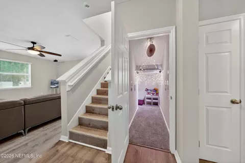 Entry Way - 356 Sunshine Dr, Saint Augustine, FL 32086 photo 5 of 8