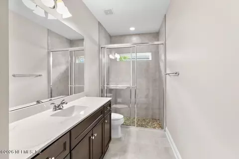 Bath - 160 Greenview Ln, Saint Augustine, FL 32092 photo 3 of 4