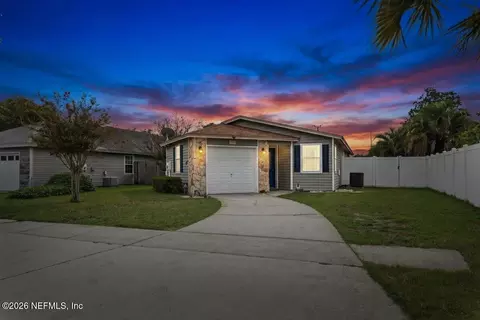 494 Filmore Dr, Jacksonville, FL 32225