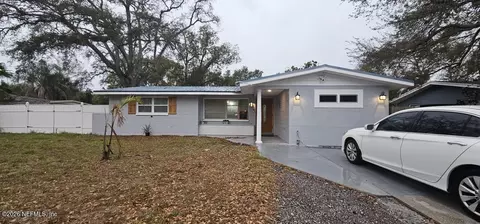 10468 108th St N, Largo, FL 33778