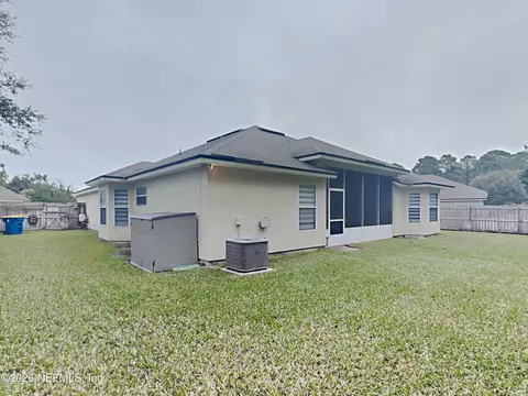 Exterior - 13895 Fish Eagle Dr E, Jacksonville, FL 32226 photo 3 of 3