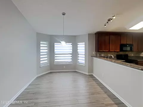 Dining - 13895 Fish Eagle Dr E, Jacksonville, FL 32226 photo 1 of 1