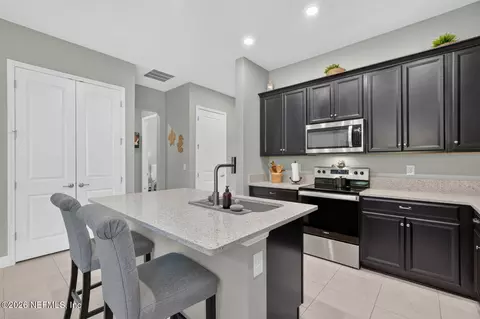 Kitchen - 3250 Bailey Ann Dr, Ormond Beach, FL 32174 photo 1 of 2