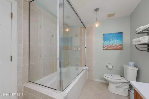 Bath - 287 Boulevard Des Pins, Saint Augustine, FL 32080 photo 1 of 4