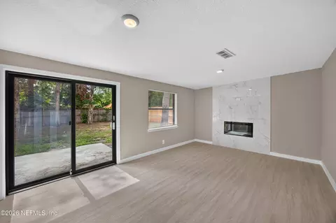 Living - 184 Draco St, Orange Park, FL 32073 photo 7 of 10