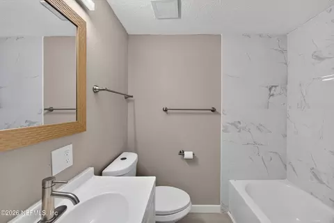 Bath - 184 Draco St, Orange Park, FL 32073 photo 2 of 2