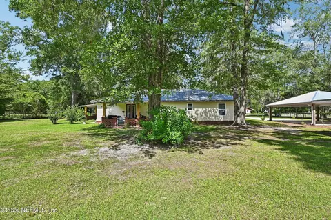 Exterior - 37153 S Pine St, Hilliard, FL 32046 photo 5 of 16