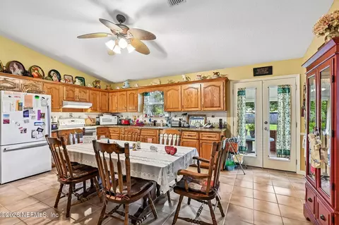 Kitchen - 37153 S Pine St, Hilliard, FL 32046 photo 1 of 3