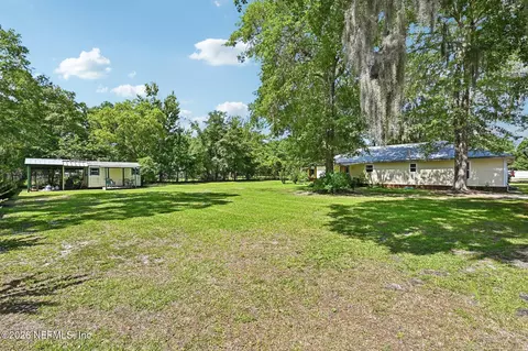 Exterior - 37153 S Pine St, Hilliard, FL 32046 photo 13 of 16
