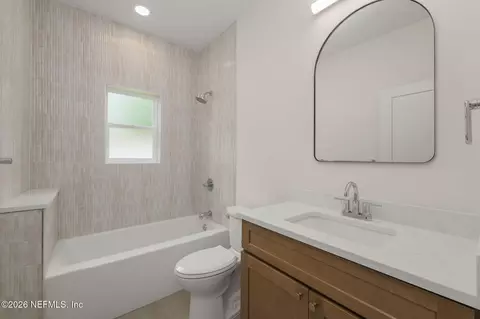 Bath - 874 W 4th St, Saint Augustine, FL 32084 photo 5 of 7