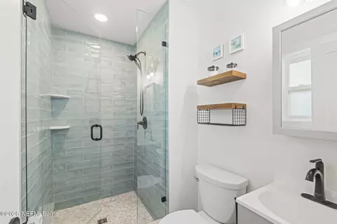 Bath - 406 Arredondo Ave, Saint Augustine, FL 32080 photo 1 of 3
