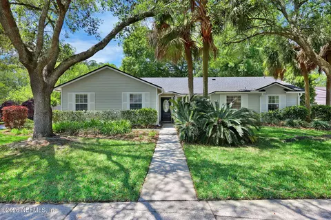 11252 Losco Junction Dr S, Jacksonville, FL 32257