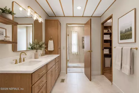 Bath - 11245 Lorence Ave, Jacksonville, FL 32218 photo 1 of 3