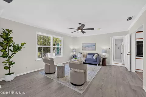 Living - 18 Ocean Ave, Saint Augustine, FL 32084 photo 4 of 6