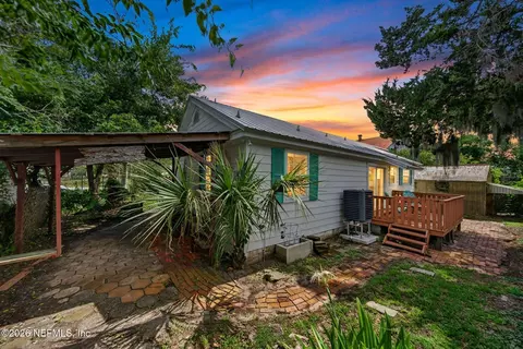Exterior - 18 Ocean Ave, Saint Augustine, FL 32084 photo 7 of 13