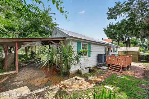 Exterior - 18 Ocean Ave, Saint Augustine, FL 32084 photo 8 of 13
