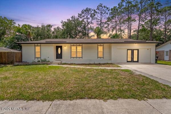 962 Grove Park Dr E, Orange Park, FL 32073