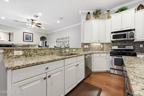 Kitchen - 828 Riley Ln, Saint Augustine, FL 32095 photo 2 of 5