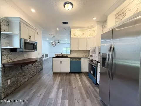 Kitchen - 433 Scrub Jay Dr, Saint Augustine, FL 32092 photo 3 of 3