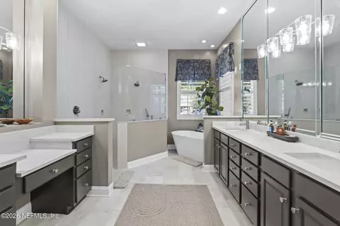 Bath - 716 Battersea Dr, Saint Augustine, FL 32095 photo 1 of 6