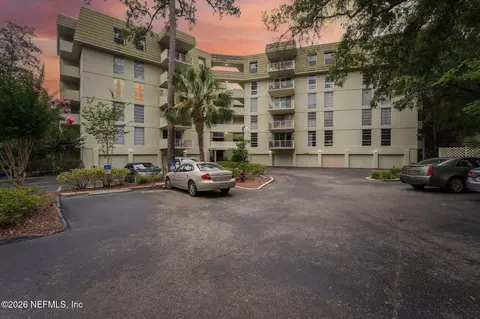 1717 NW 23rd Ave #4E, Gainesville, FL 32605