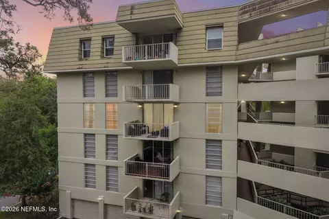 1717 NW 23rd Ave #4E, Gainesville, FL 32605