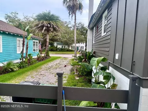 Exterior - 32 E Park Ave, Saint Augustine, FL 32084 photo 12 of 12