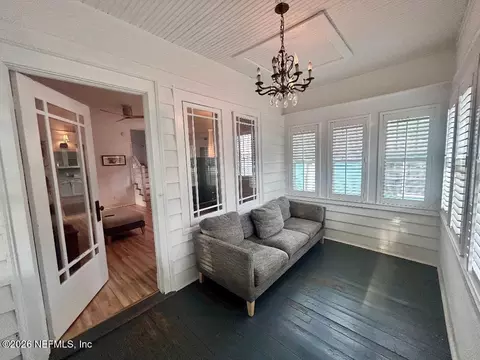 Exterior - 32 E Park Ave, Saint Augustine, FL 32084 photo 5 of 10