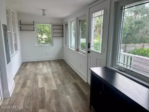 Exterior - 32 E Park Ave, Saint Augustine, FL 32084 photo 6 of 10