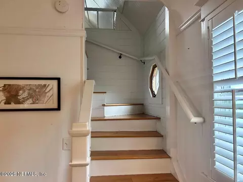 Entry Way - 32 E Park Ave, Saint Augustine, FL 32084 photo 3 of 4