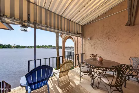 5375 Ortega Farms Blvd #102, Jacksonville, FL 32210
