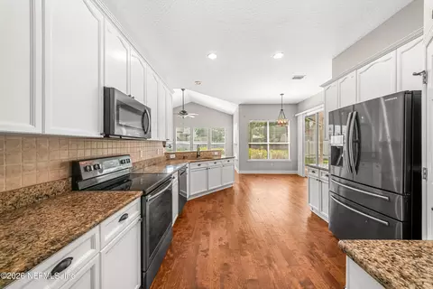 Kitchen - 601 Gopher Ct, Saint Johns, FL 32259 photo 2 of 3