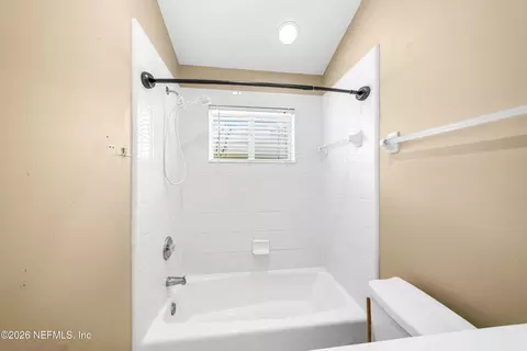 Bath - 601 Gopher Ct, Saint Johns, FL 32259 photo 3 of 3