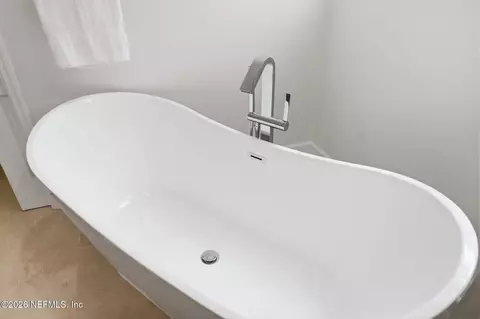 Bath - 215 Parkside Dr, Saint Augustine, FL 32095 photo 6 of 8