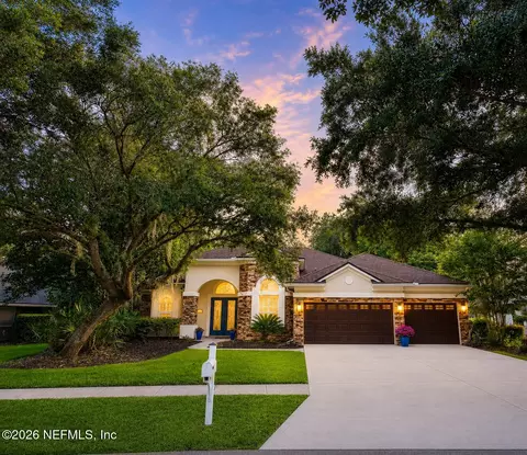 215 Parkside Dr, Saint Augustine, FL 32095