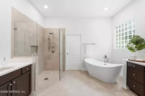 Bath - 215 Parkside Dr, Saint Augustine, FL 32095 photo 1 of 8