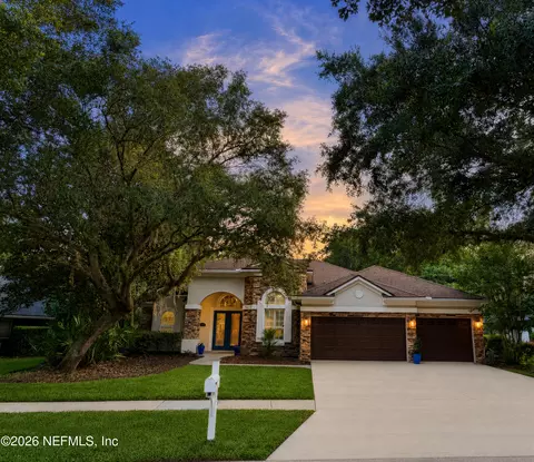 215 Parkside Dr, Saint Augustine, FL 32095