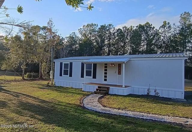 140 Coolwater Ave, Satsuma, FL 32189