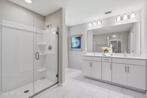 Bath - 39 Carbonell Pl, Saint Augustine, FL 32095 photo 1 of 2