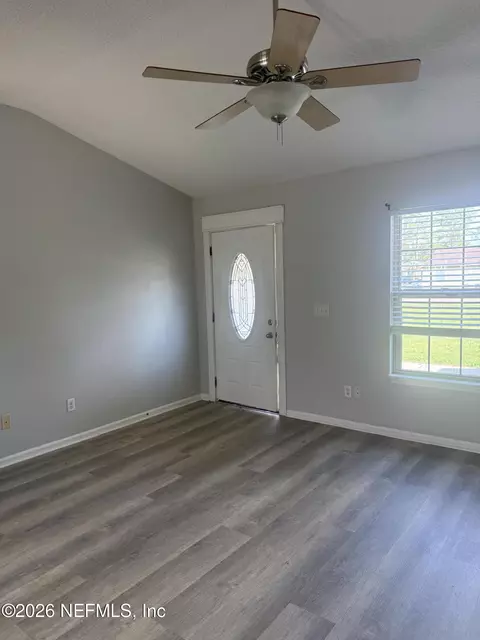 Living - 437 N Boulevard Blvd E, Macclenny, FL 32063 photo 1 of 2