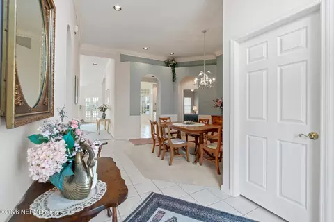 Entry Way - 523 Lakeway Dr, Saint Augustine, FL 32080 photo 2 of 3