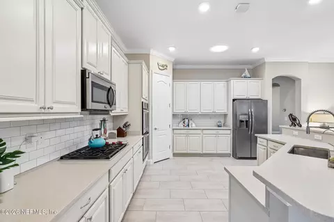 Kitchen - 16 Derecho Ln, Saint Augustine, FL 32095 photo 2 of 3