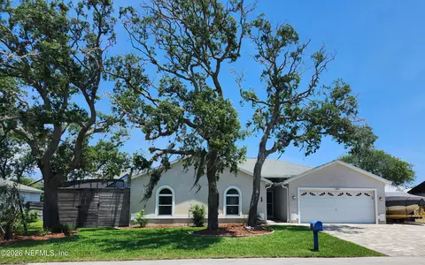 380 Trade Wind Ln, Saint Augustine Beach, FL 32080