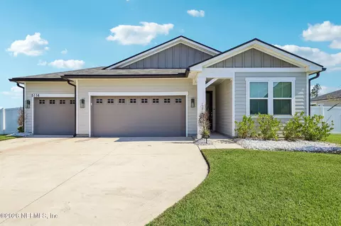 5114 Angel Lake Dr, Jacksonville, FL 32218