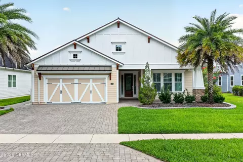 186 Freshwater Dr, Saint Johns, FL 32259