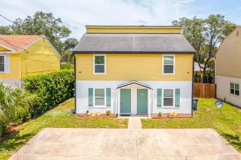 67 W 8th St, Atlantic Beach, FL 32233