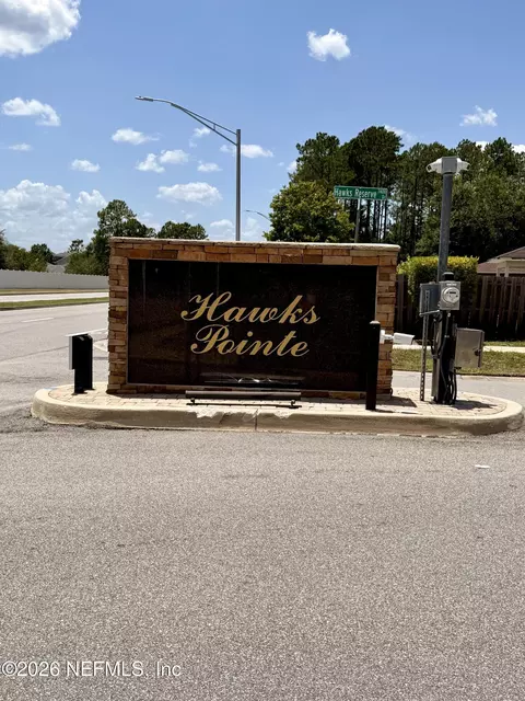 7366 Hawks Cliff Dr W, Jacksonville, FL 32222
